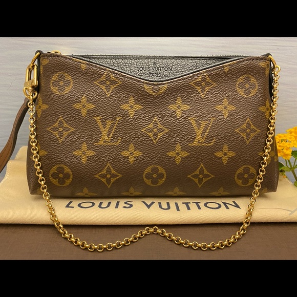 ⛔️SOLD⛔️Pallas Noir/Black Chain Crossbody (GI2176) - Picture 2 of 16